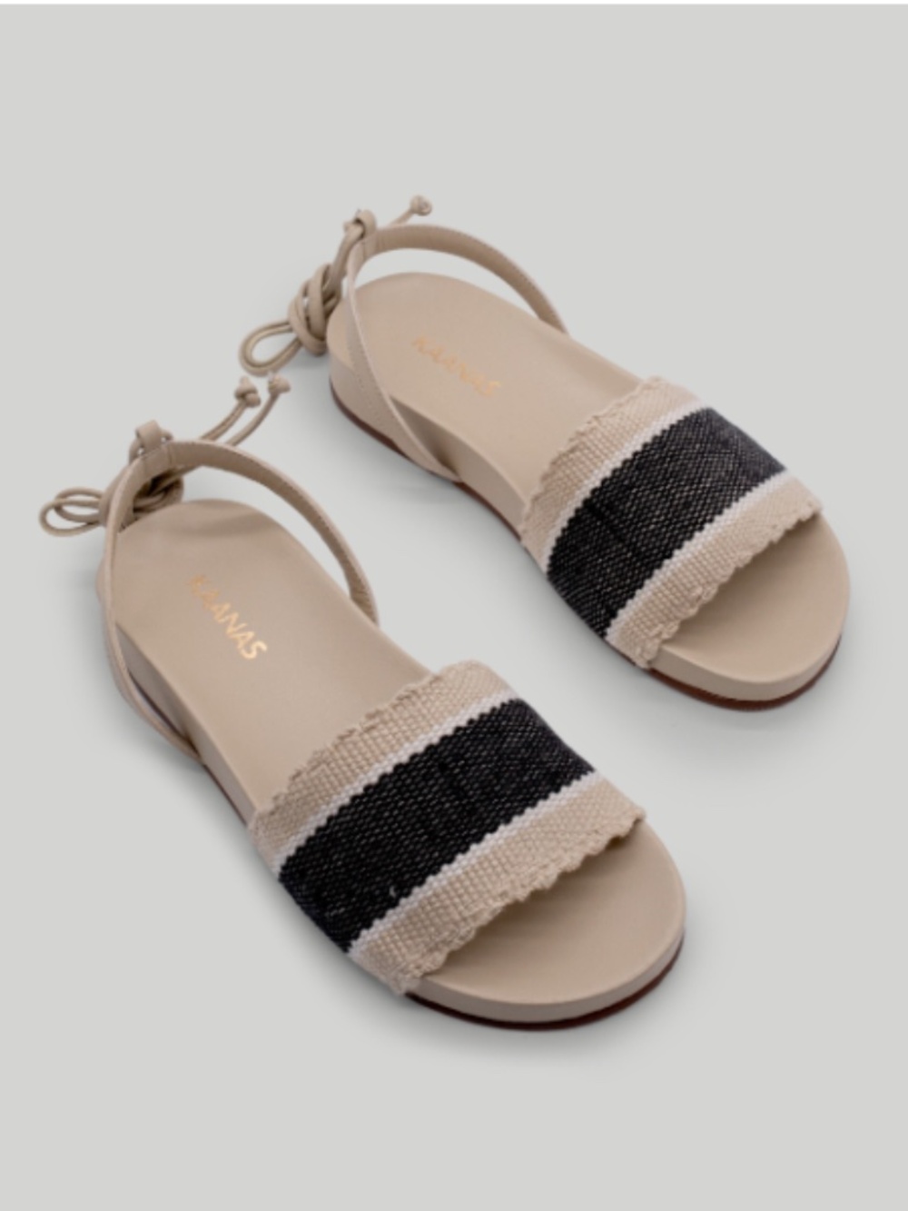 KAANAS Iris wrap around Pool slide w. Handwoven upper | Oat NWT